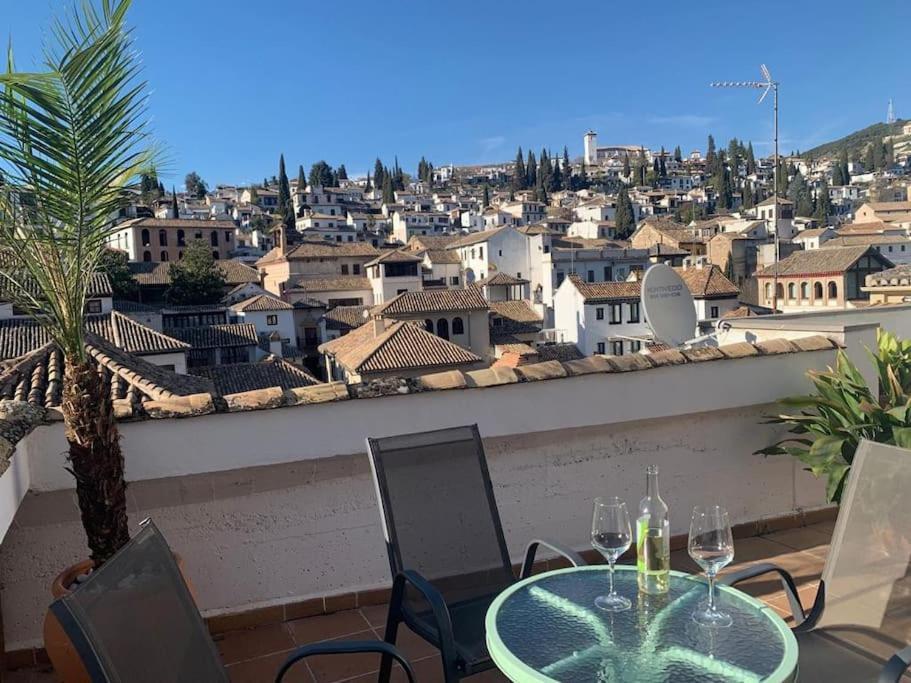 Апартаменты Cosy Loft With Amazing Terrace & Spectacular Views Гранада Экстерьер фото